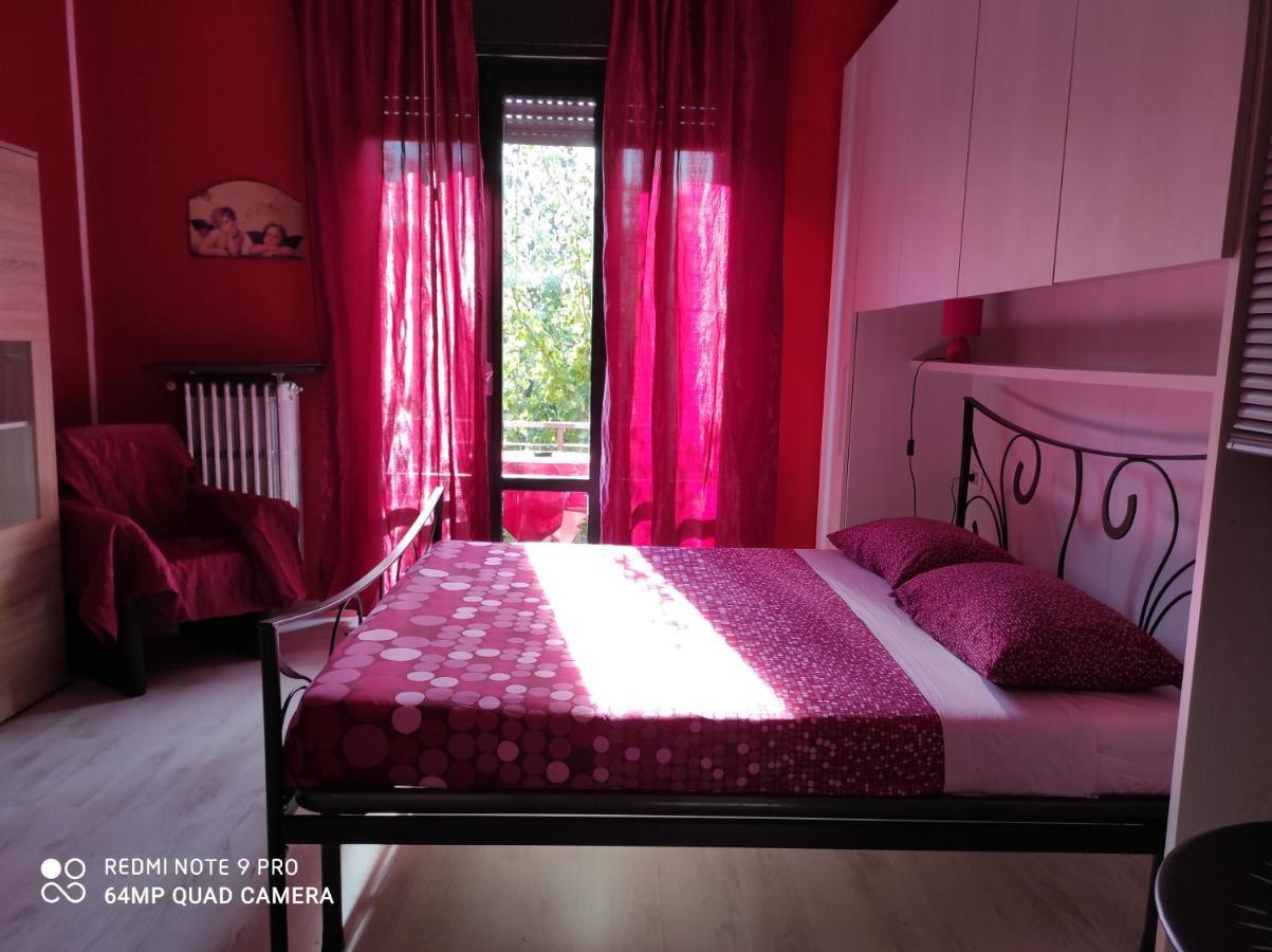 Beb Da Gaia E Giulio Bed & Breakfast Reno Di Leggiuno Exterior photo