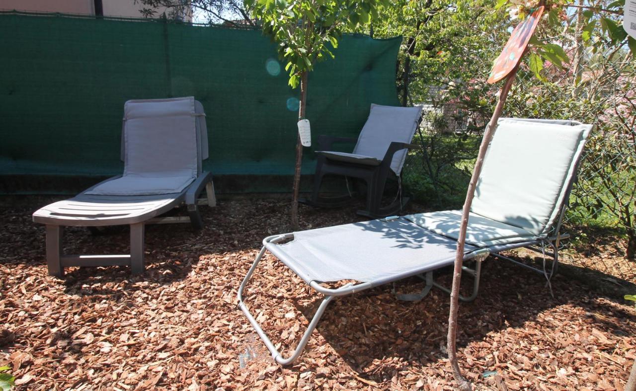 Beb Da Gaia E Giulio Bed & Breakfast Reno Di Leggiuno Exterior photo